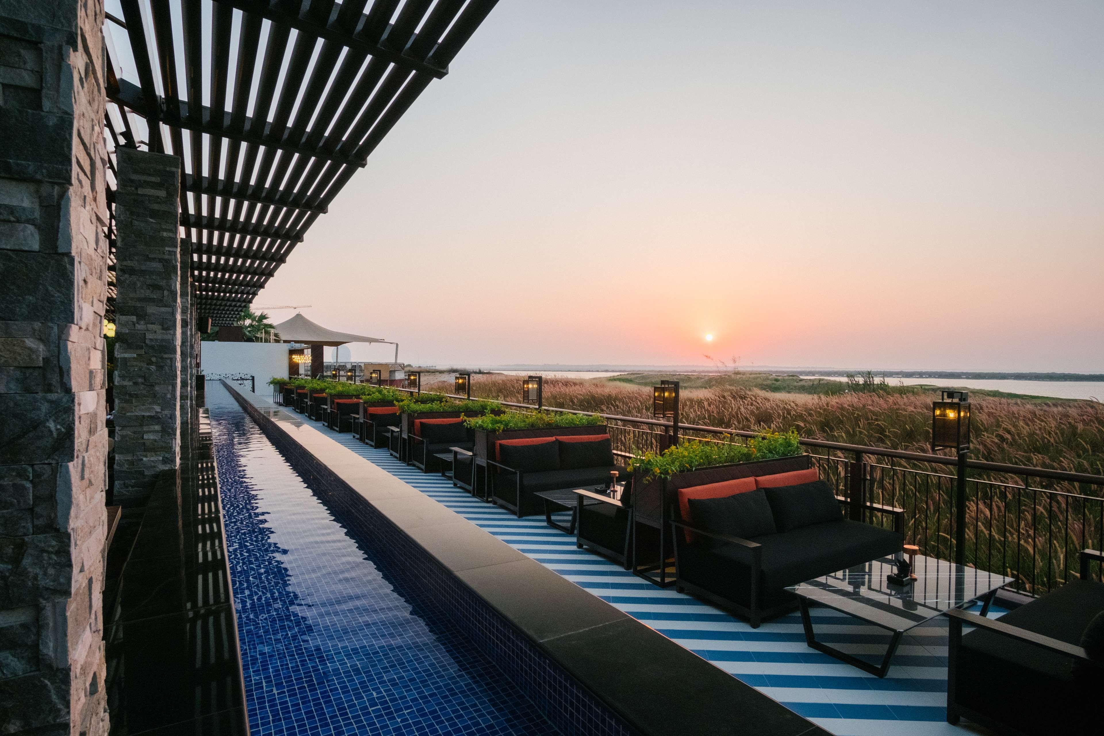 Park Inn By Radisson Abu Dhabi Yas Island Exterior photo