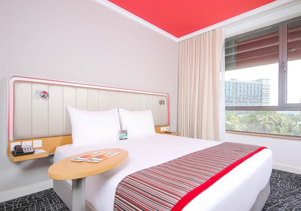 Park Inn By Radisson Abu Dhabi Yas Island Exterior photo
